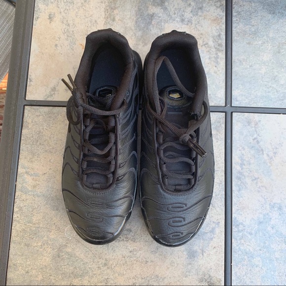 Air Max Plus - Picture 3 of 8